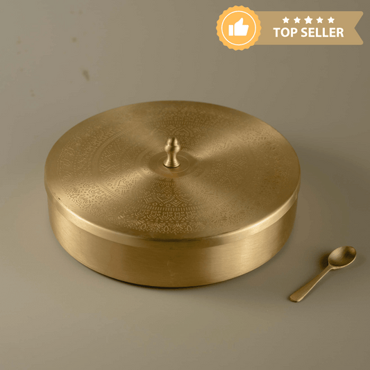 Ta'attur - Brass spice box