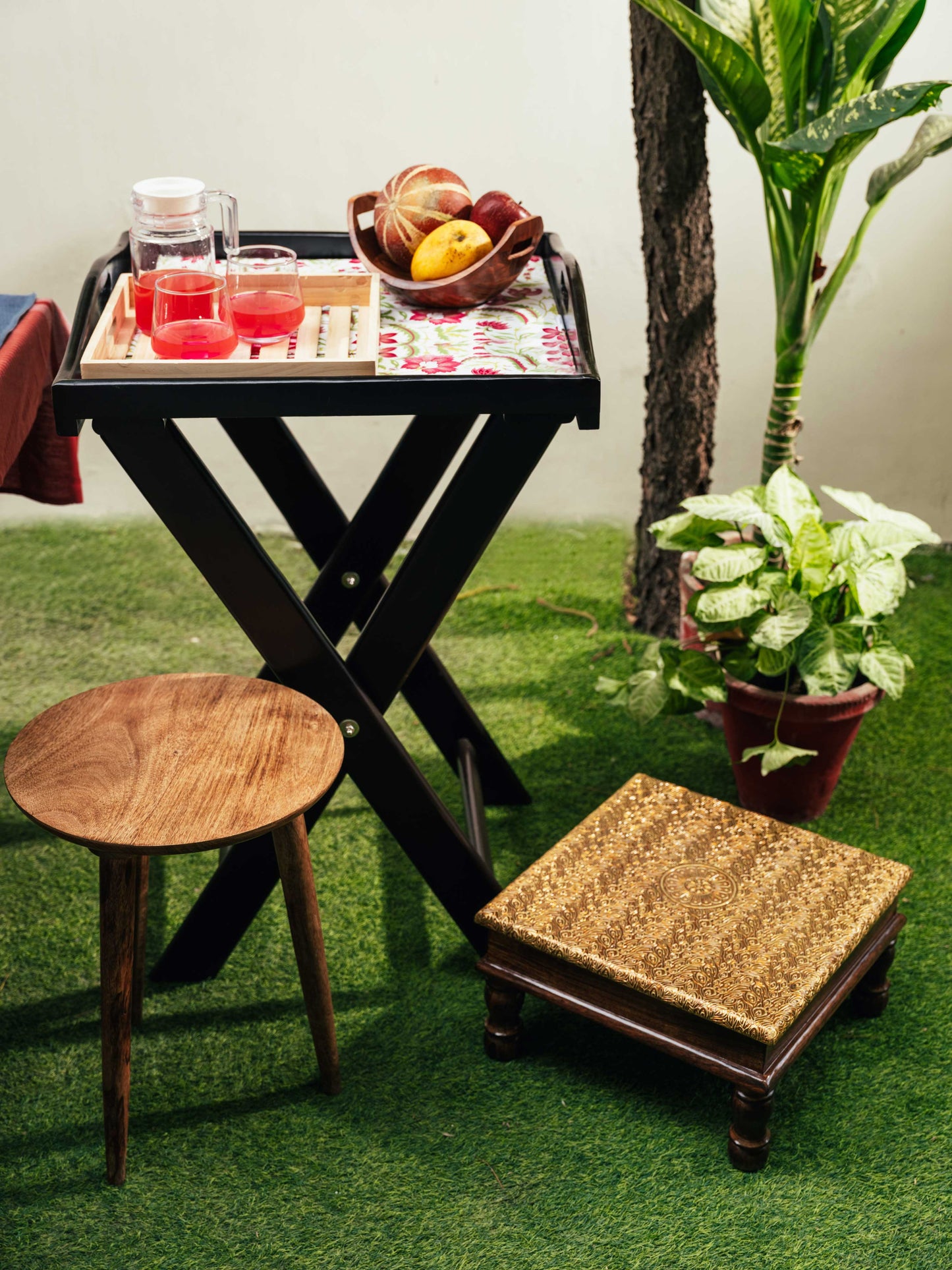 Mez - Wooden multipurpose tray table