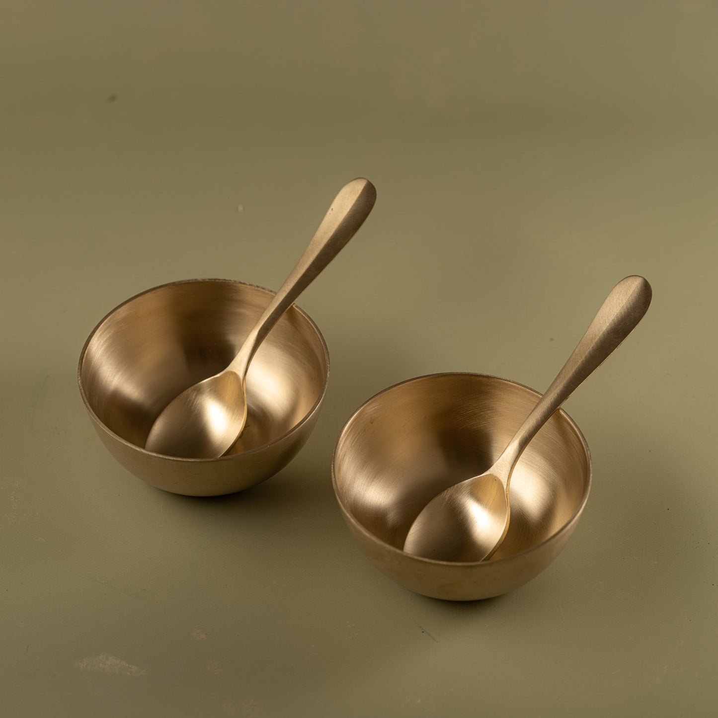 Manjari - Set of 4 bowls and spoons set with leaf motif