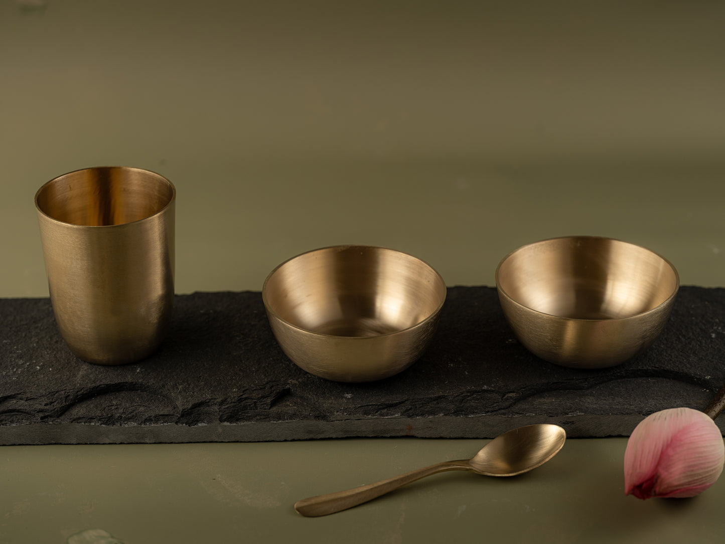 Sahej - Set of 5 brass dinner set (plate, bowls, spoon, glass)