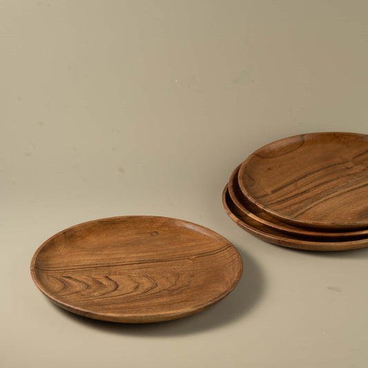 Vrit - Set of 4 wooden plates